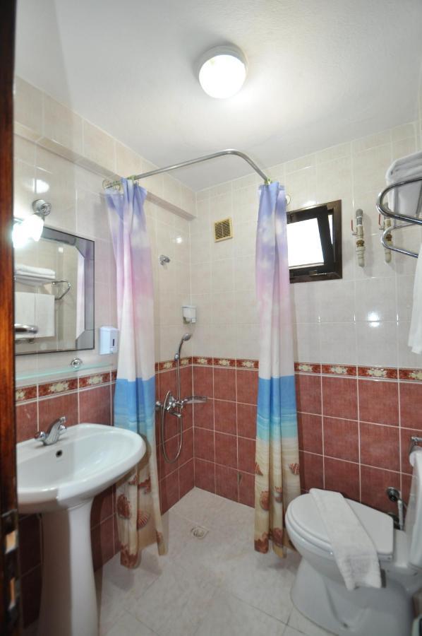 Defne&Zevkim Hotel Marmaris Buitenkant foto