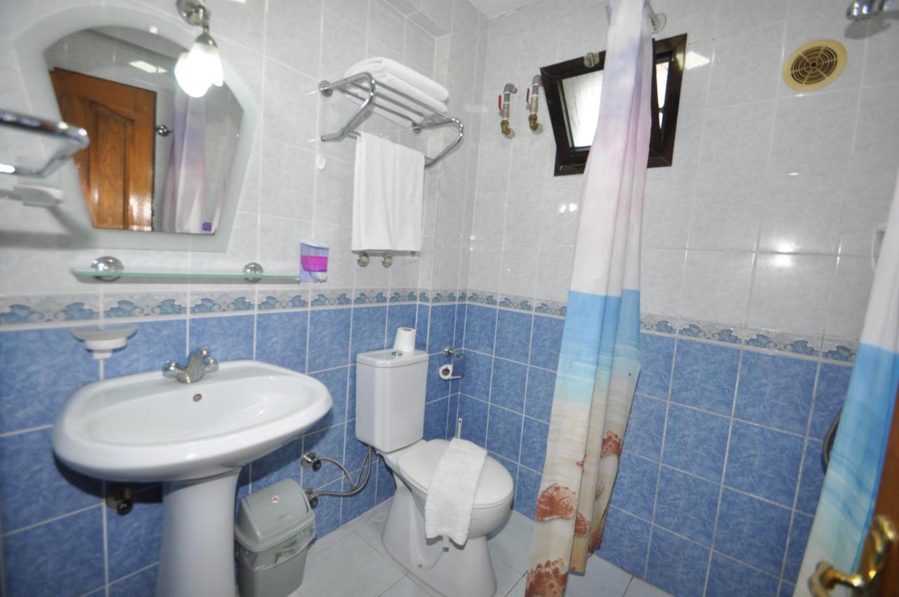 Defne&Zevkim Hotel Marmaris Buitenkant foto